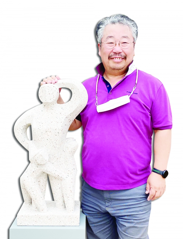 김용우 테라코타 작가.